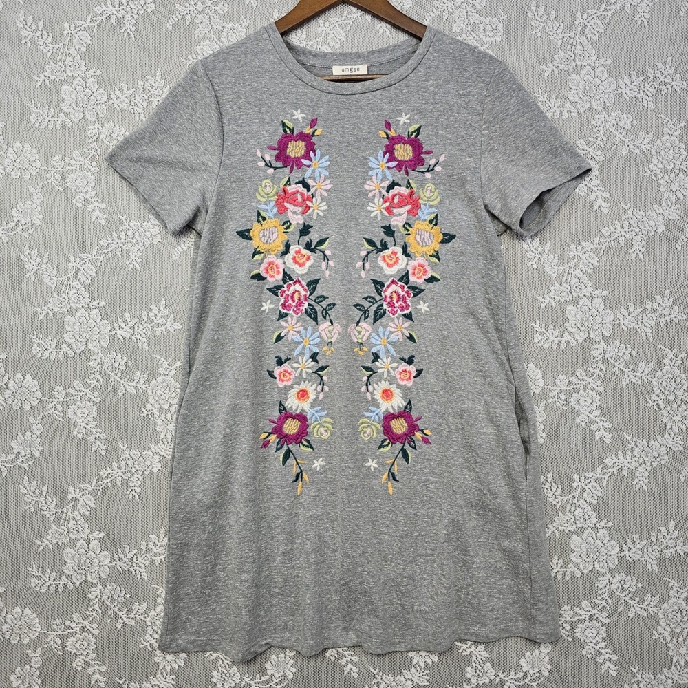 Umgee Embroidered Floral T-Shirt Dress Women Small Gray Knit Casual Pockets Boho